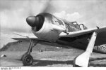 Bundesarchiv_Bild_101I-361-2193-25,_Flugzeug_Focke-Wulf_Fw_190_A.jpg